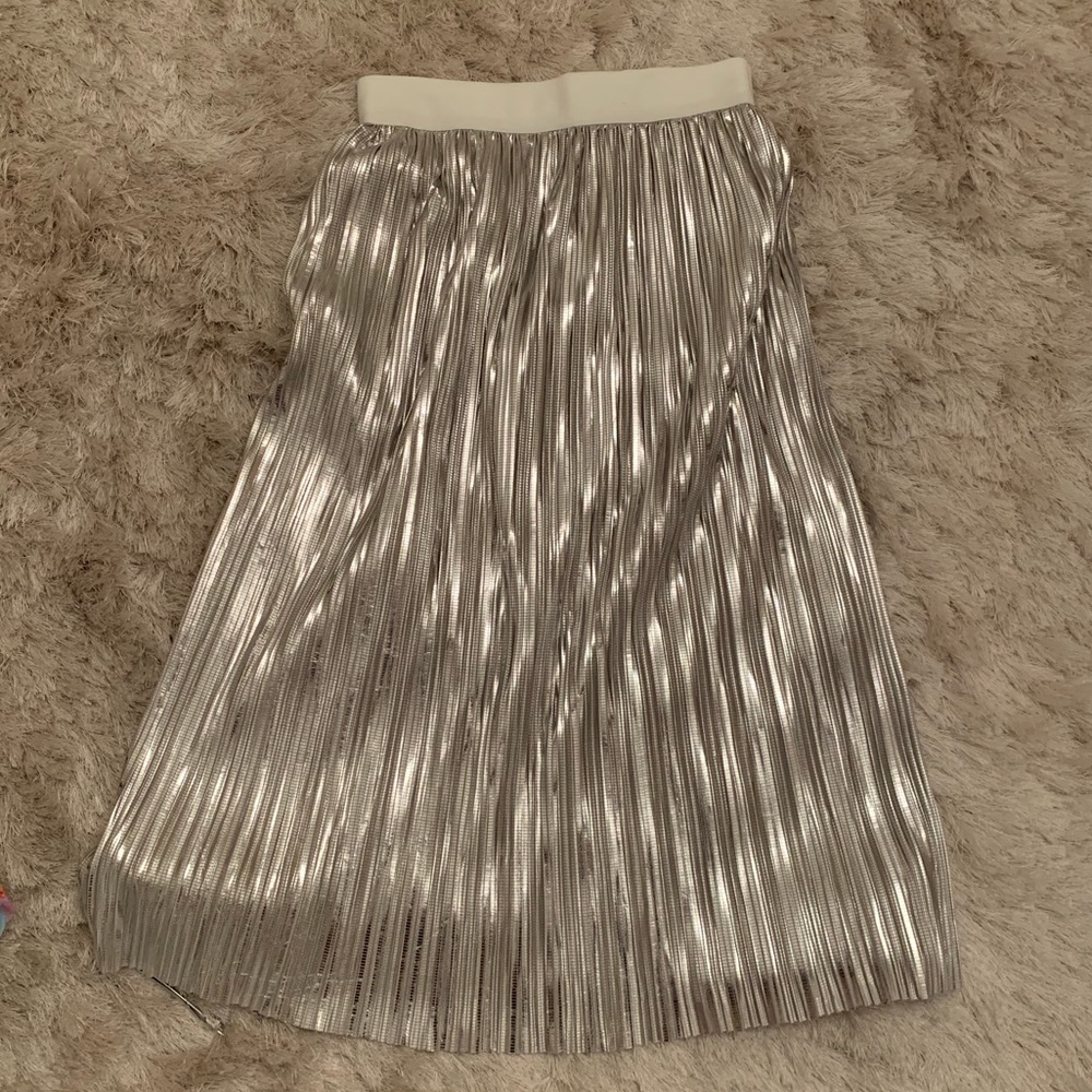 Alice and Olivia knee length skirt